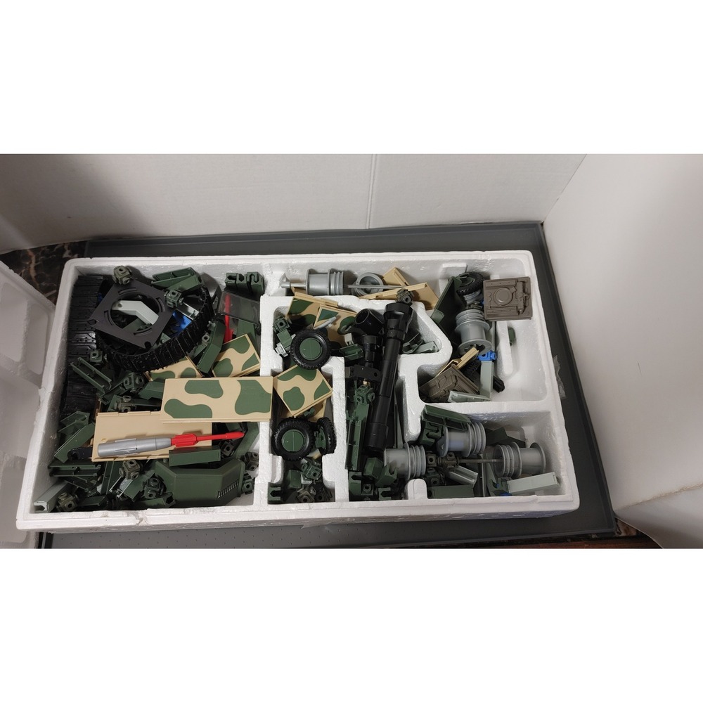 Fisher-Price Construx Thundering Tracks 6330 Green Camo Good Vintage Set (Parts)